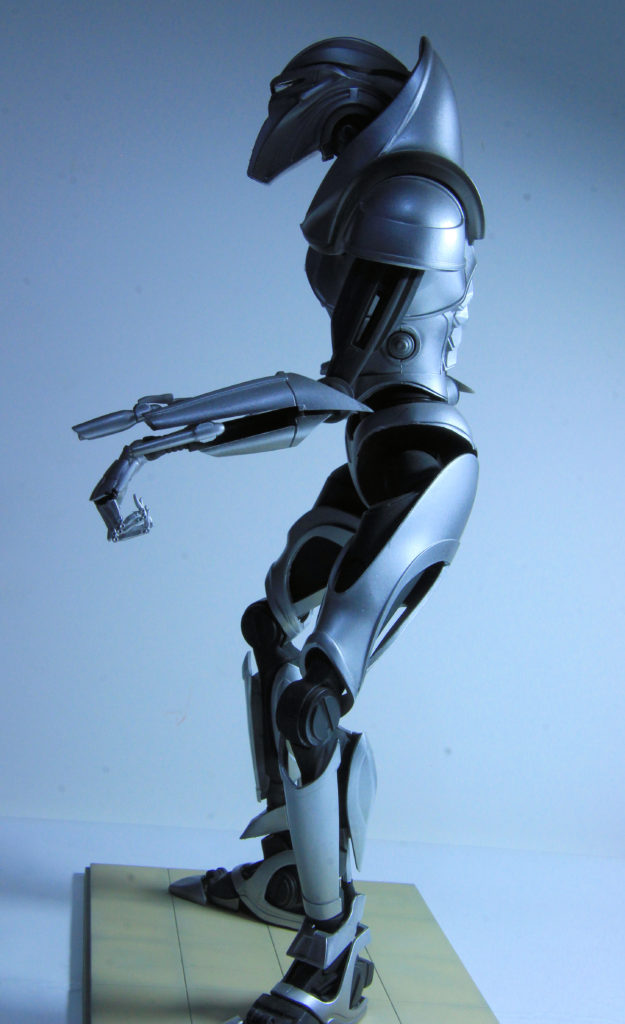 Battlestar Galactica Cylon Centurion 1/6 Scale Model by Moebius Models