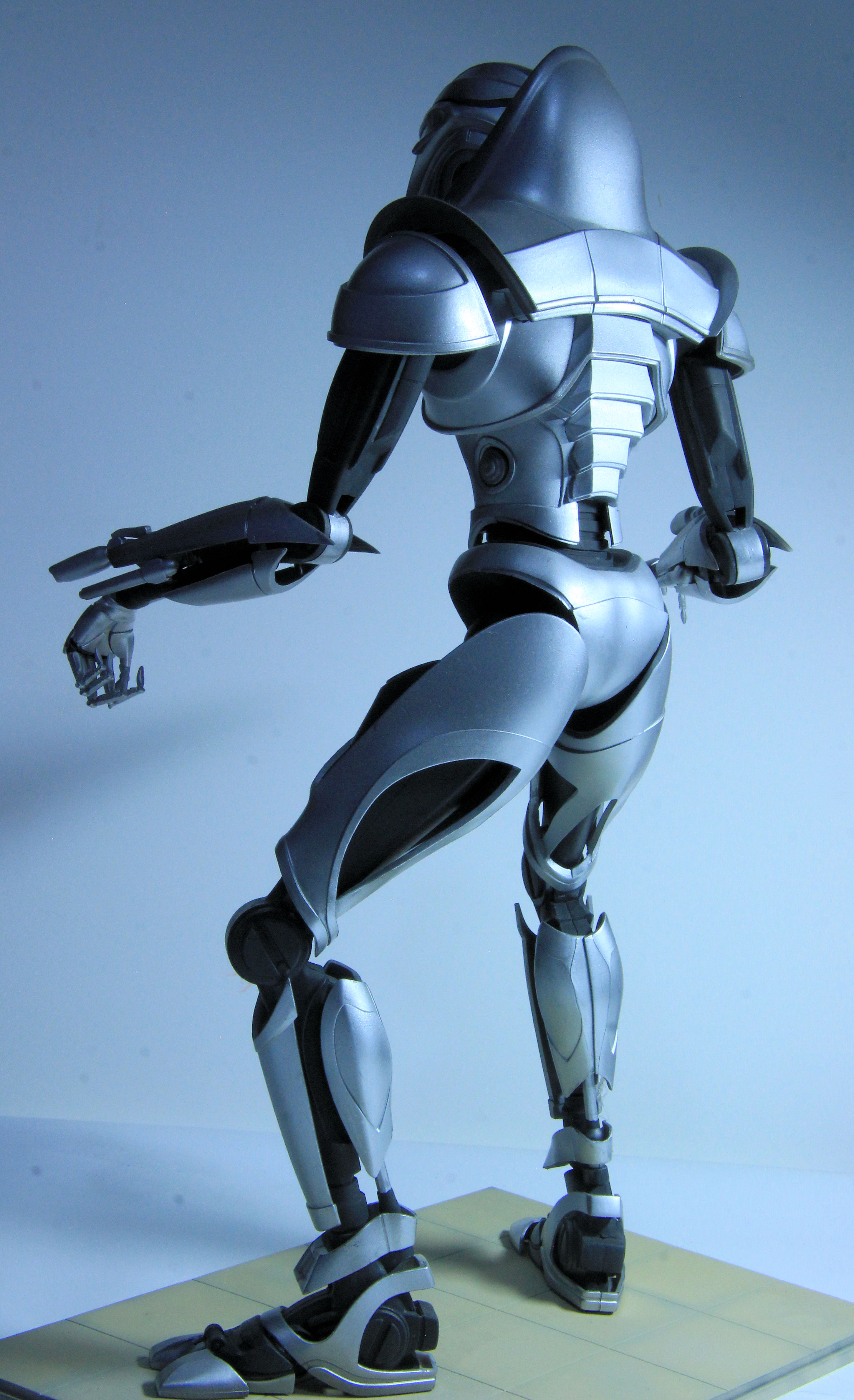 Battlestar Galactica Cylon Centurion Scale Figures - Destination's Journey