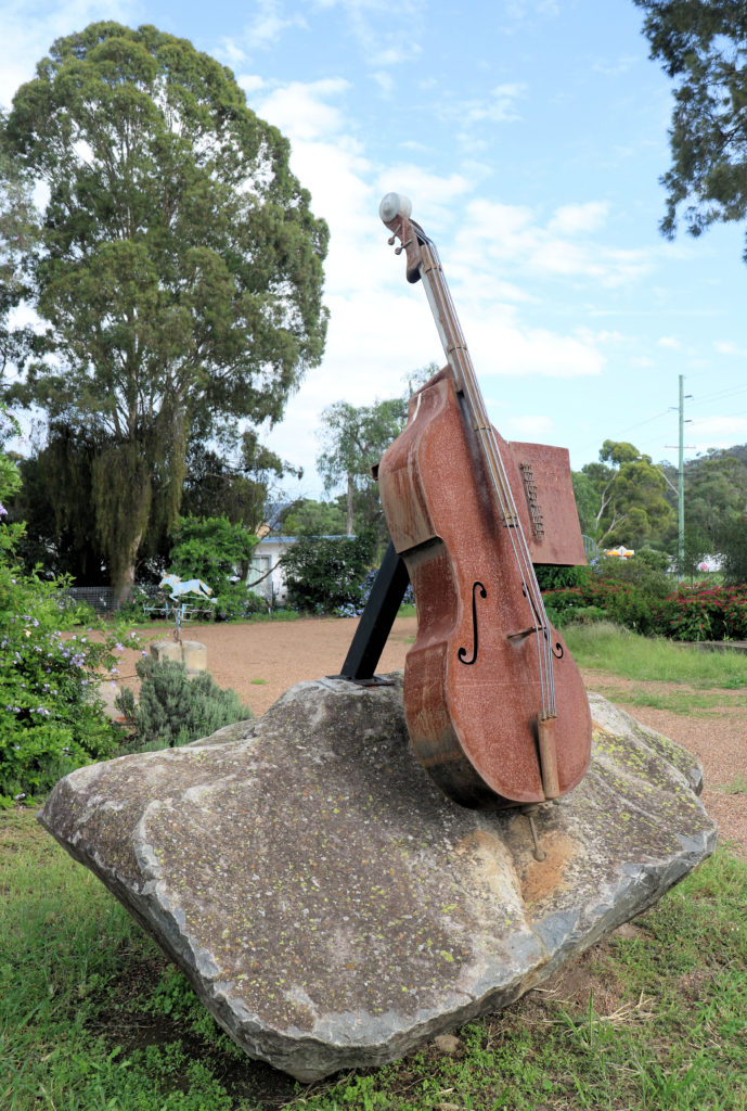 Giant Violin at David Mahoney Art Gallery and Sculpture Park Sandy Hollow