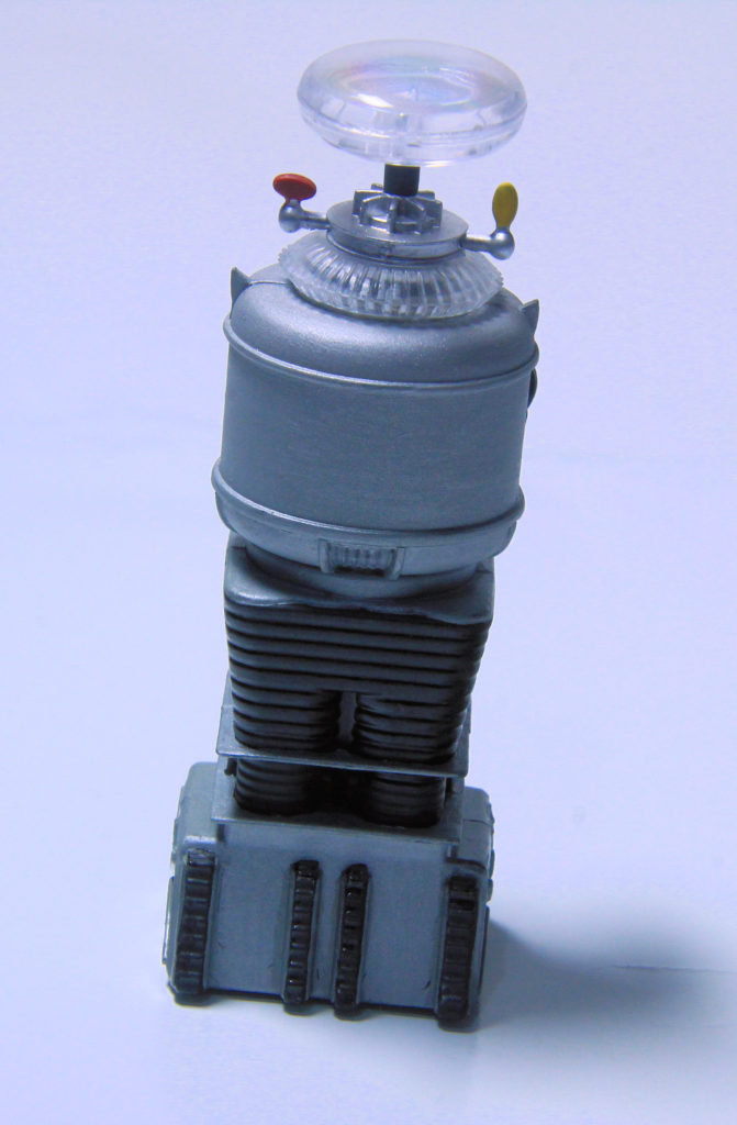 The Robot from Lost In Space 1/24 Scale Model by Moebius Models