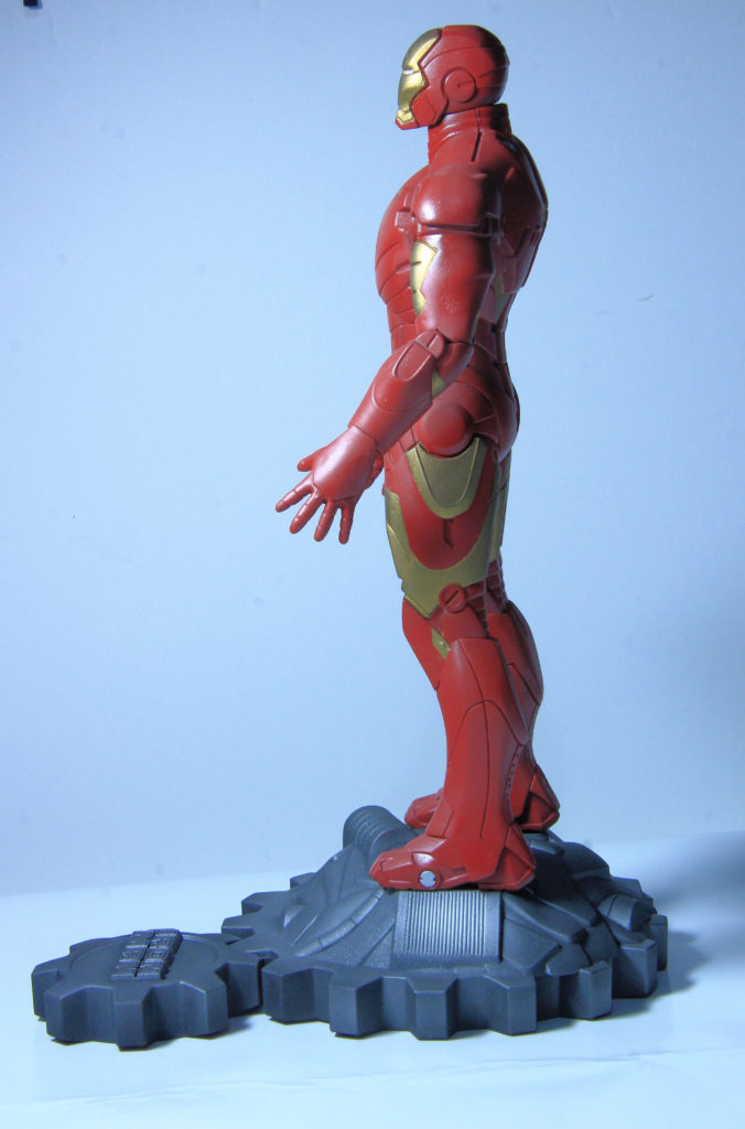 Iron Man 1/8 Scale Model by Moebius Models