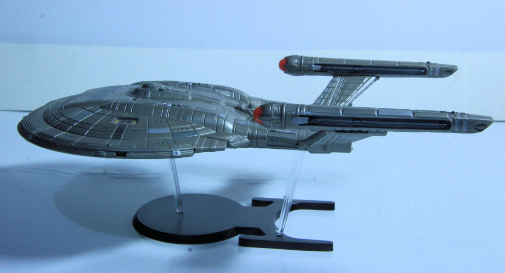 Star Trek Enterprise NX-01 by Polar Lights 1/1,000 Scale Model