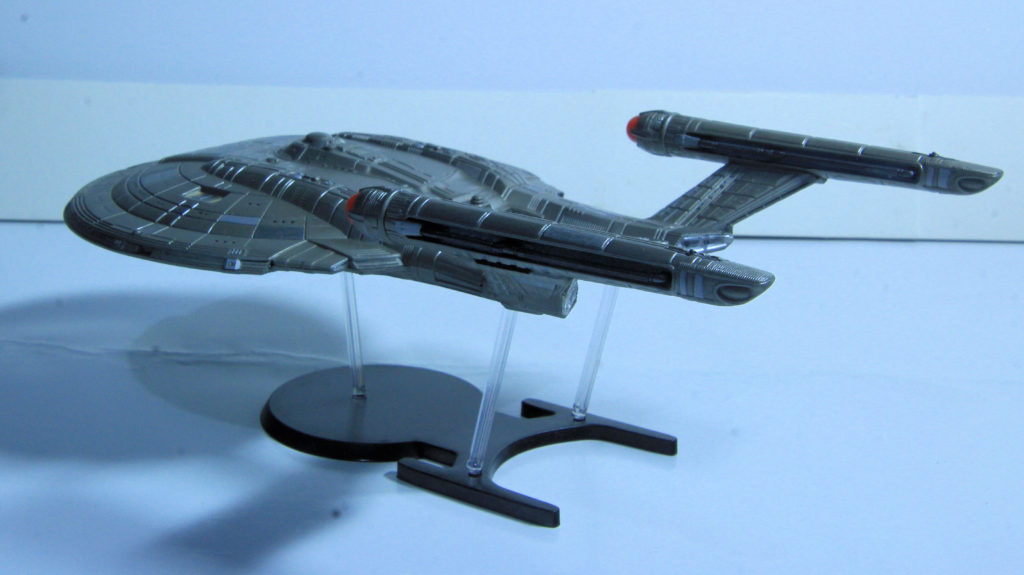 Star Trek Enterprise NX-01 by Polar Lights 1/1,000 Scale Model