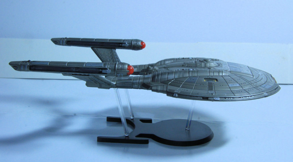 Star Trek Enterprise NX-01 by Polar Lights 1/1,000 Scale Model