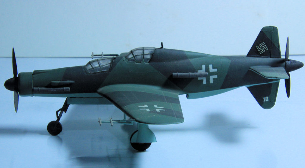 Dornier Do 335 A-6 1/72 Scale Model by Revell