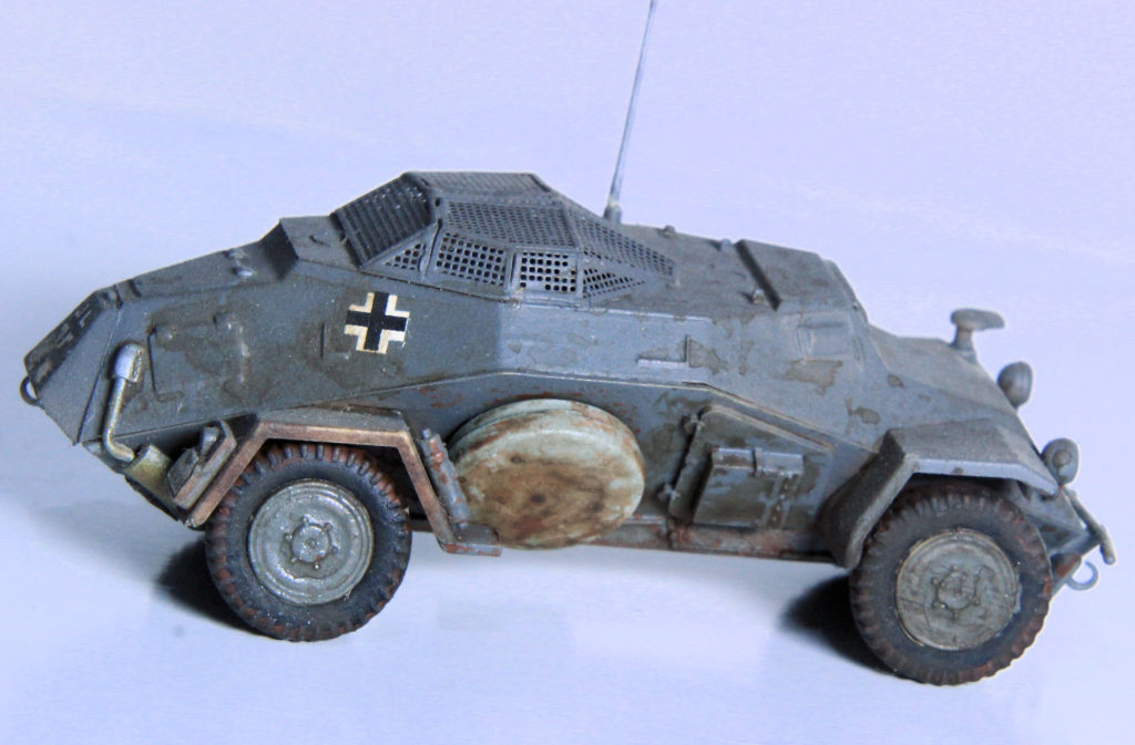 Sd.Kfz. 260 German Radio Communication Vehicle 1/72 Scale Model by ICM