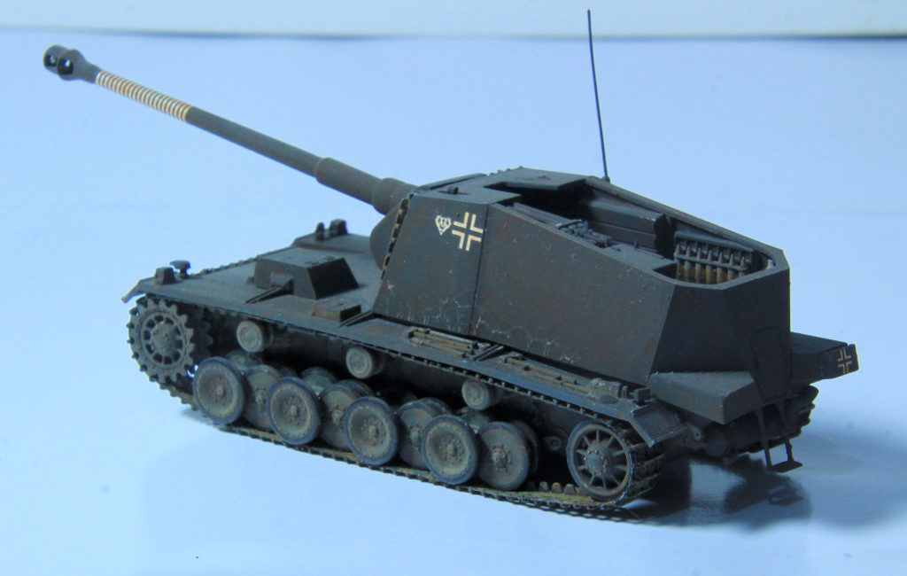 12.8cm Sf. L/61 (Pz.Sf.V) Sturer Emil 1:72 Scale Model by Trumpeter