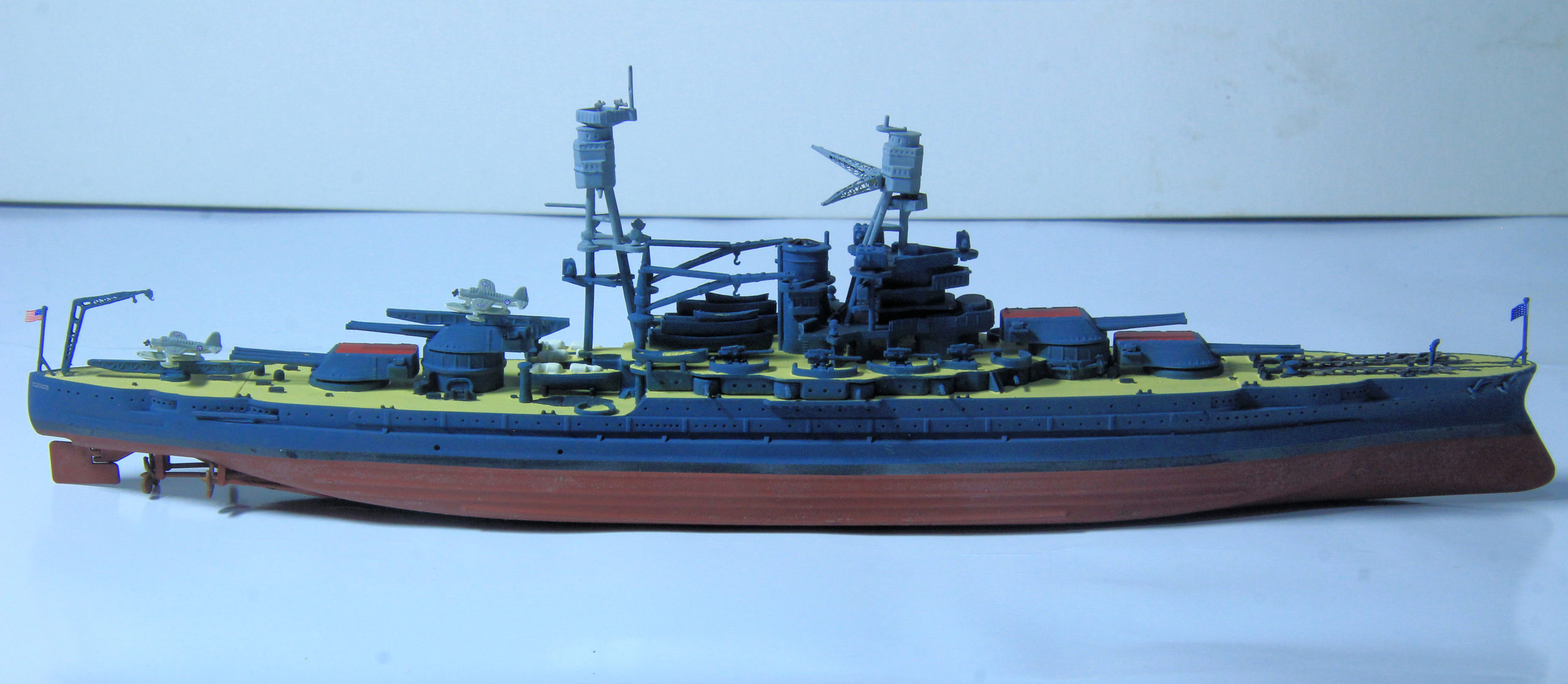 USS Arizona BB-39 1/700 Scale Model by Dragon