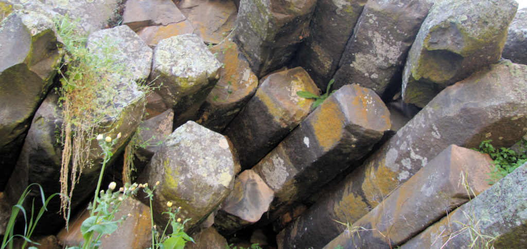 Columnar Basalt at Battery Rock