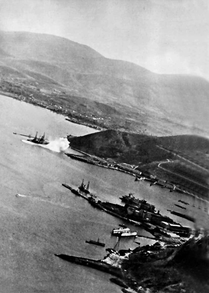 Lemnos and Kilkis under attack at Salamis 1941