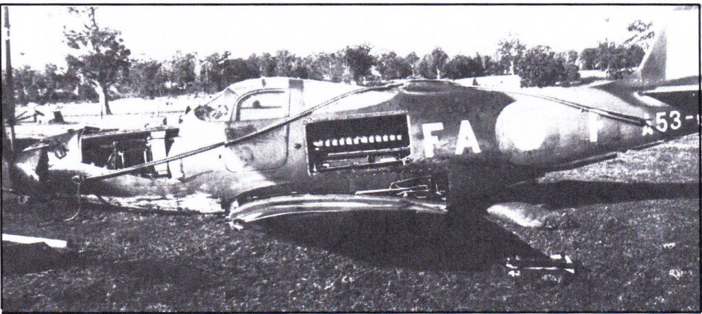 A crashed P-39D Airacobra A53-6 FA-F of 82 Sqn RAAF