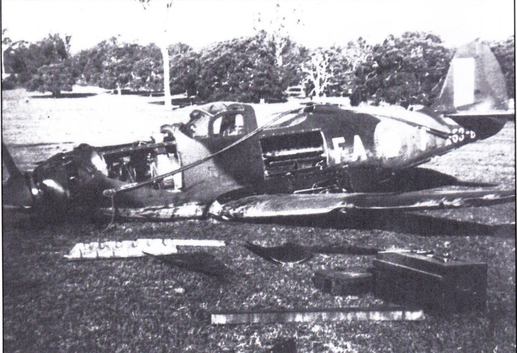 A crashed P-39D Airacobra A53-6 FA-F of 82 Sqn RAAF