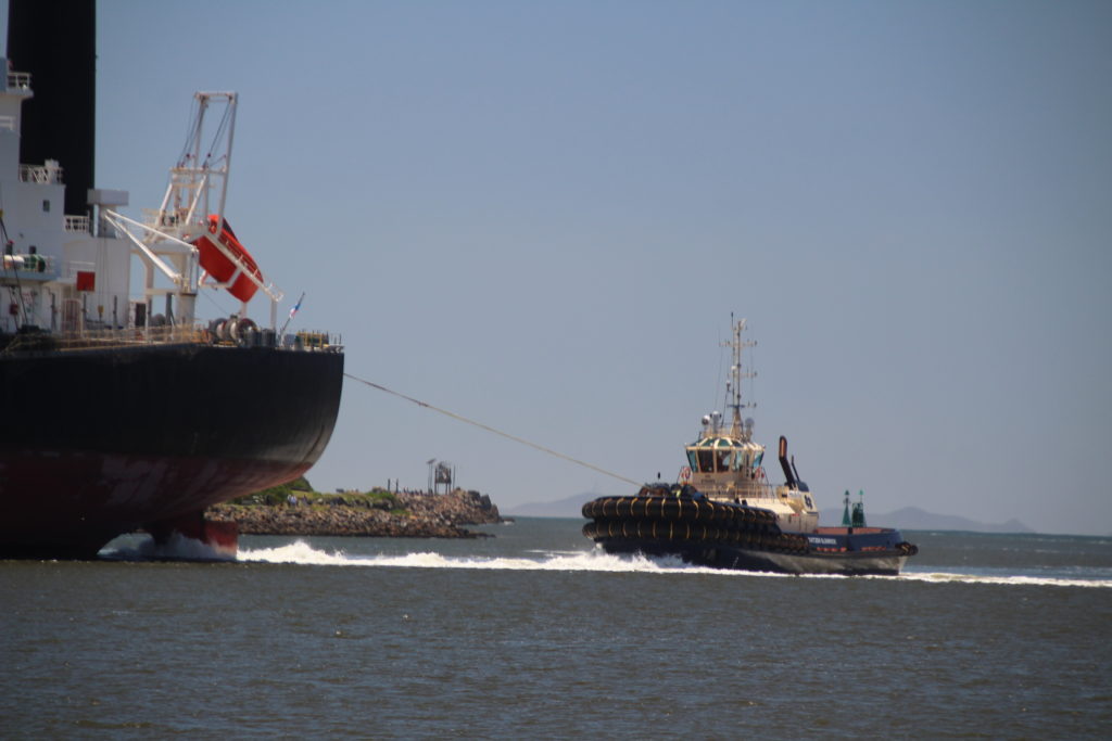 Tairyu Entering Newcastle Harbour with Harbour a Harbour Tug