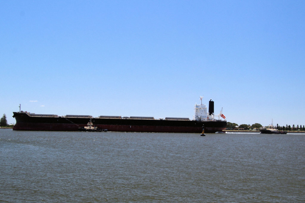 Tairyu Entering Newcastle Harbour 11 November 2020