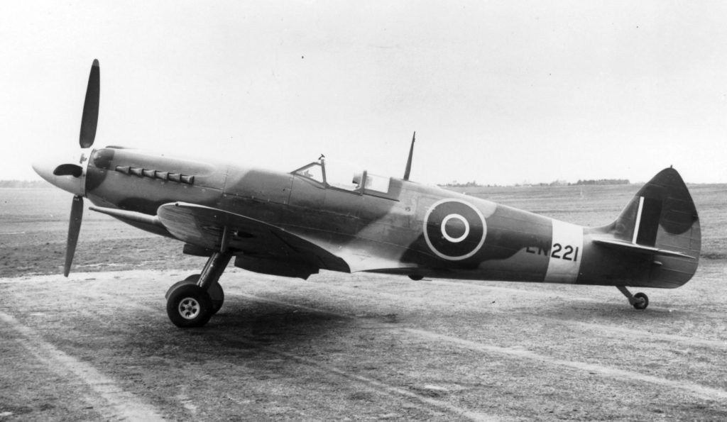 Supermarine Spitfire Mk XII EN221