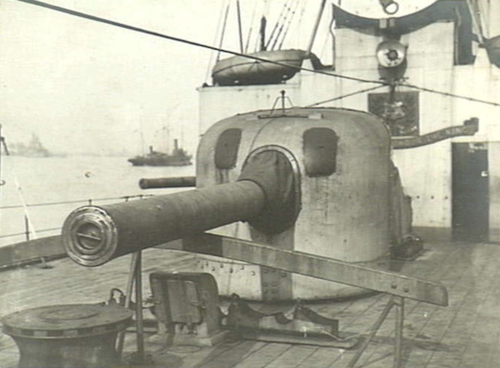 The aft 6 inch gun on board HMAS Melbourne (I)