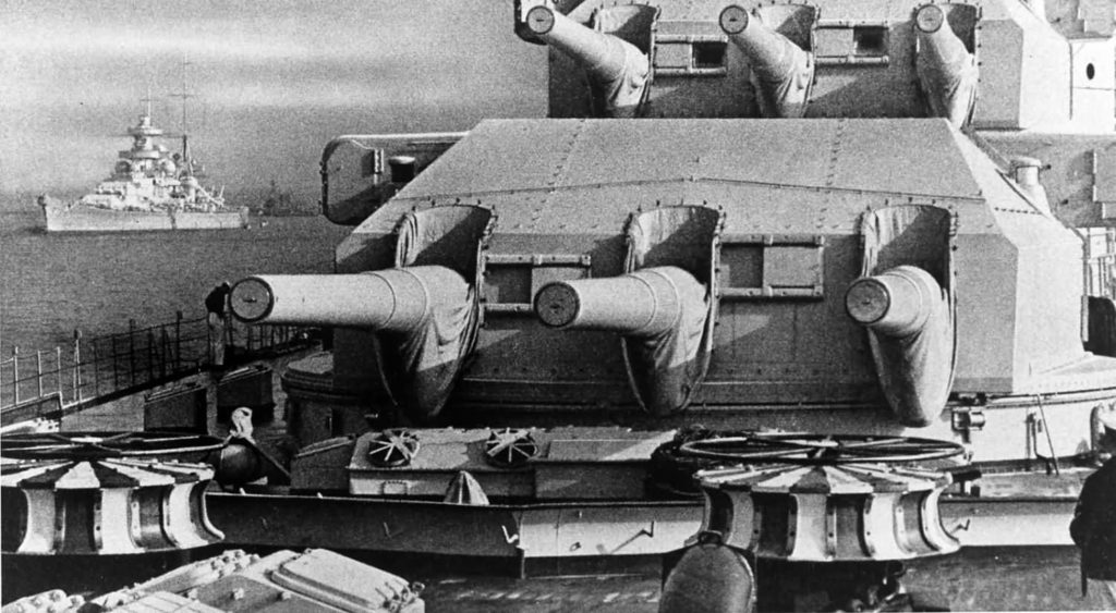 Scharnhorst's Forward 280mm Turrets