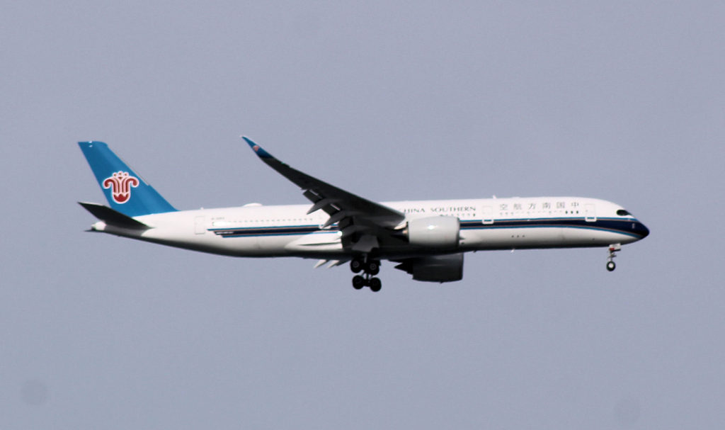 Airbus A350-941 B-30EA China Southern