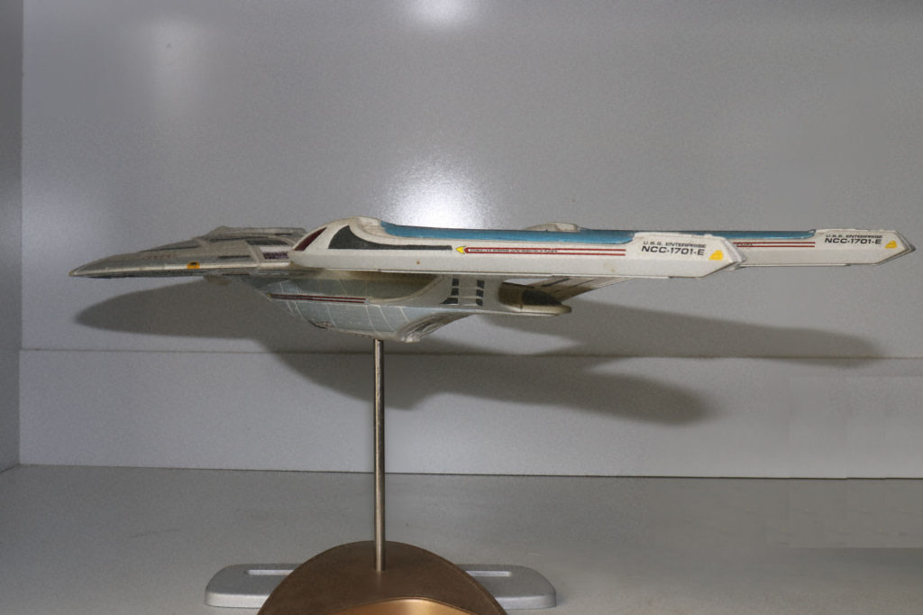 'USS Enterprise NCC 1701 E Scale Model by AMT/ERTL 1/1400 Scale