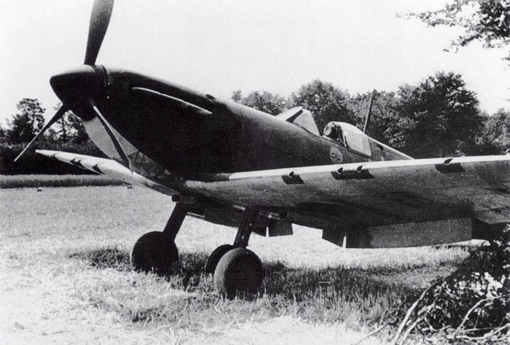 Supermarine Spitfire MkIa RAF 234Sqn AZ-H N3277 After Force Landing