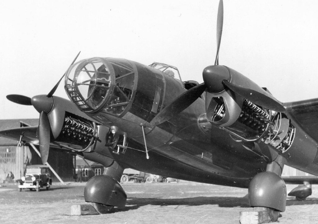 Praga E-51 With Engines Uncovered