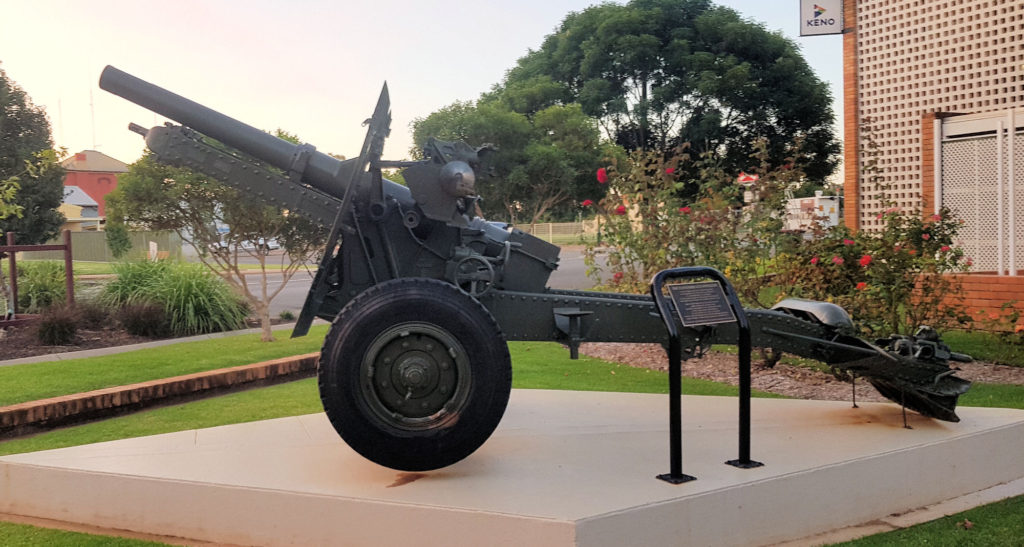 QF 25 Pounder Field Gun Nyngan RSL