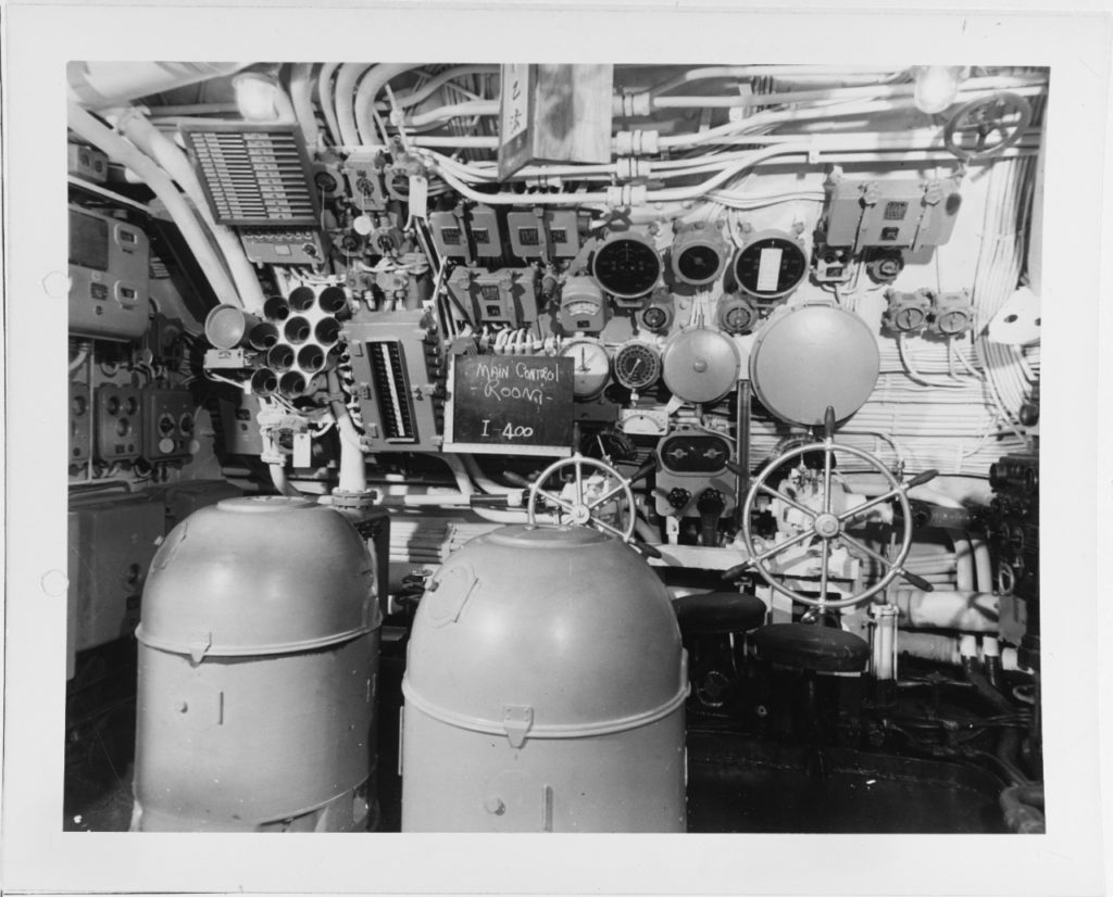 Main Control Room on the I-400