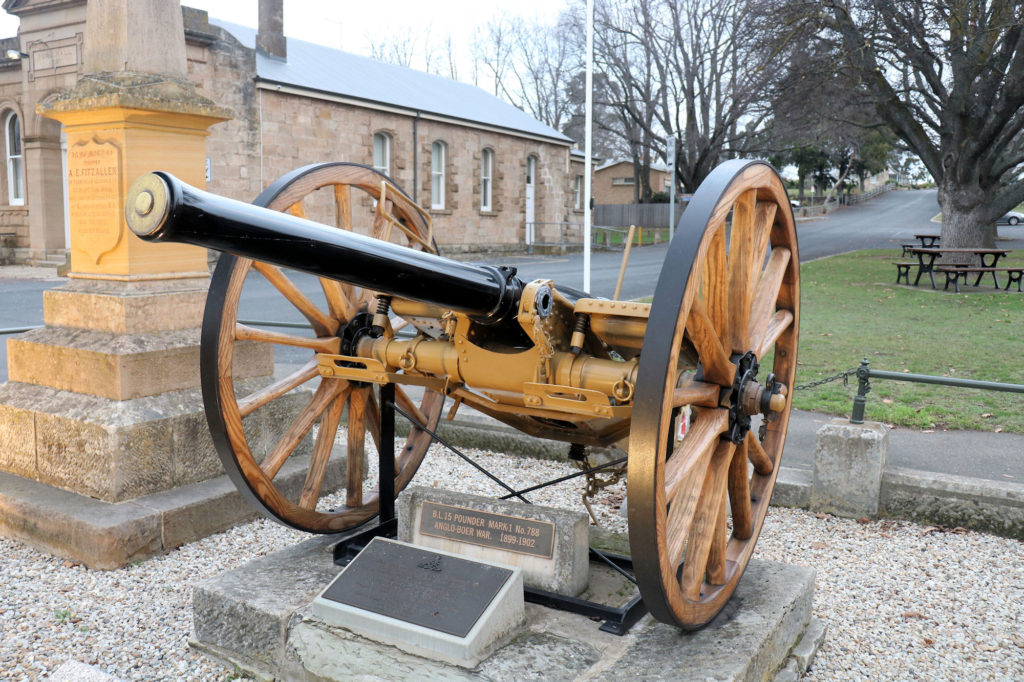 15 Pounder Captured During the Anglo-Boer War 1902 at the War Memorial