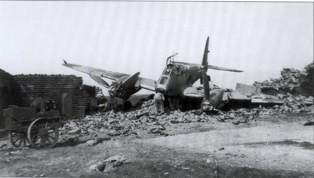 Crashed Messerschmitt Me 210 (2N+LT)