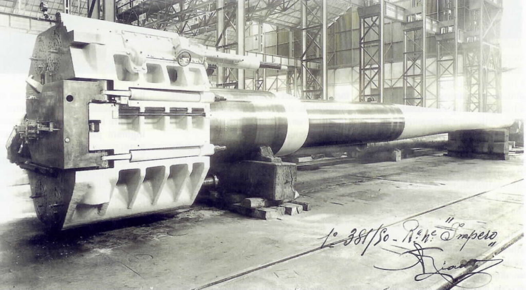 381 mm Modello 1934 gun built for Impero in the Ansaldo factory