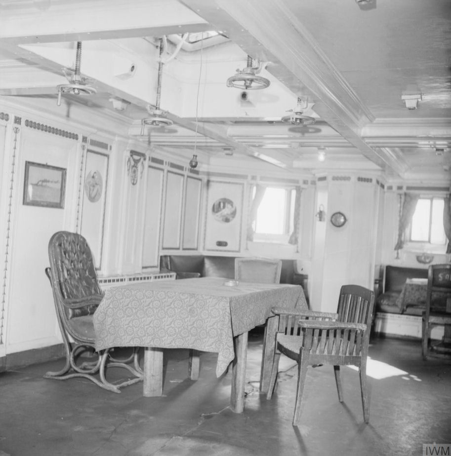 Admiral's day cabin - rear and starboard walls