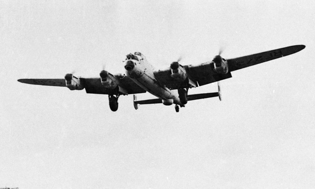 Avro Lancaster MR.3 RF273