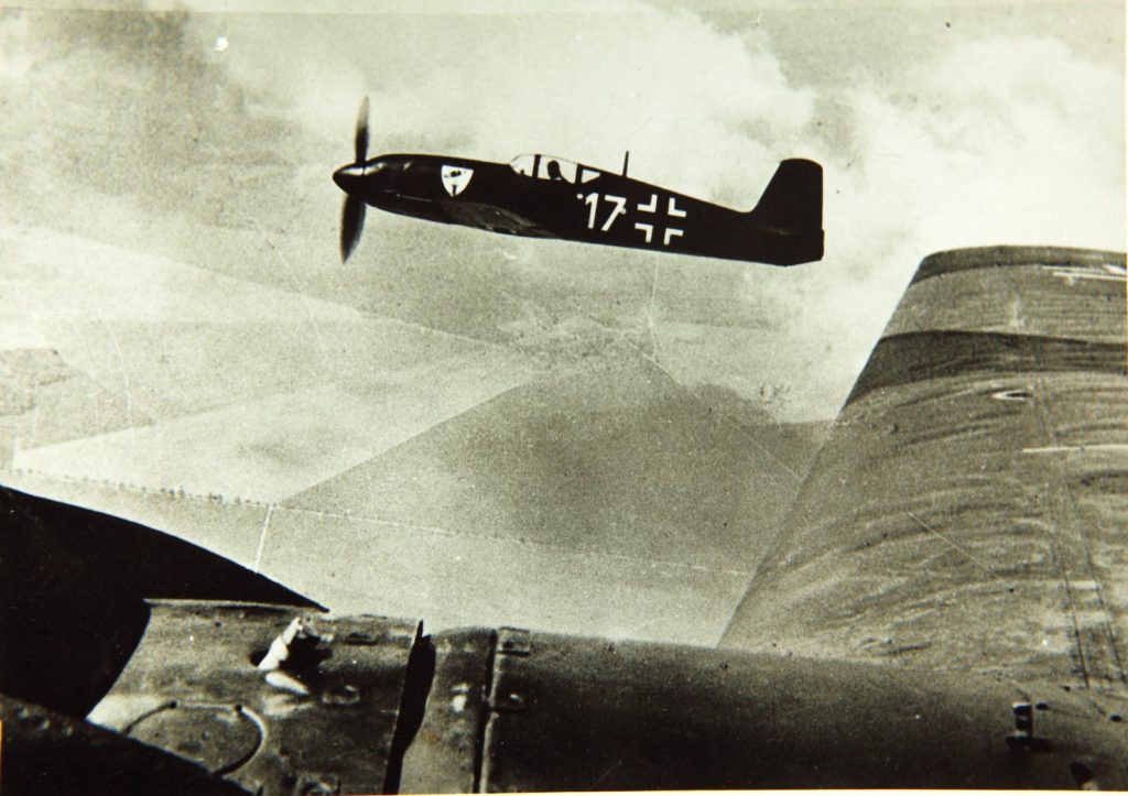 Heinkel He 100