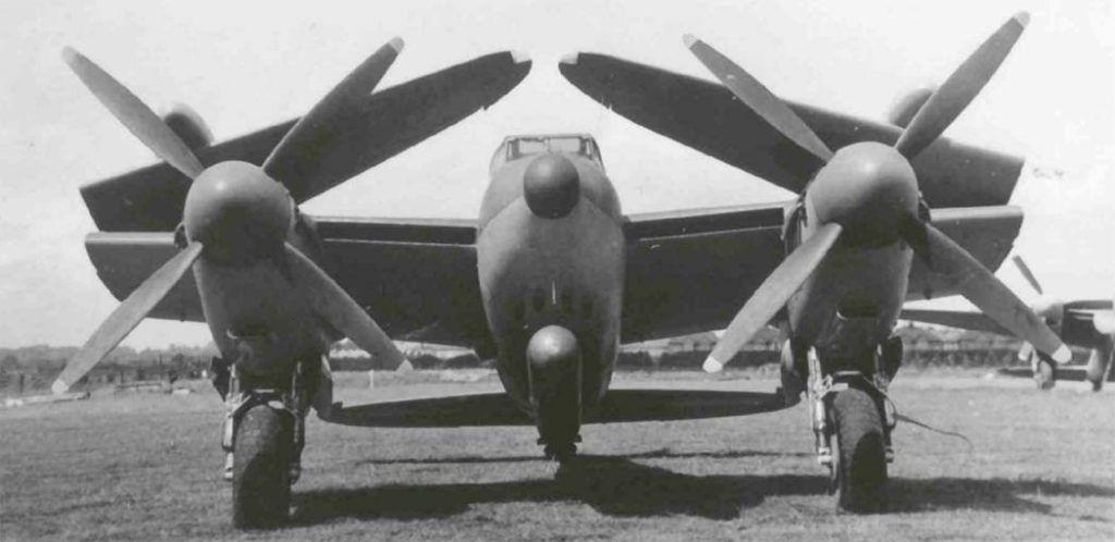 De Havilland DH98 Sea Mosquito TR33 LR387 at Hatfield 12th June 1945