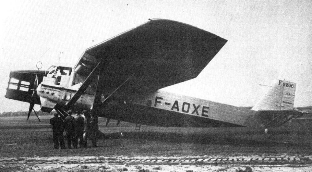 Farman F.220-0 F-AOXE