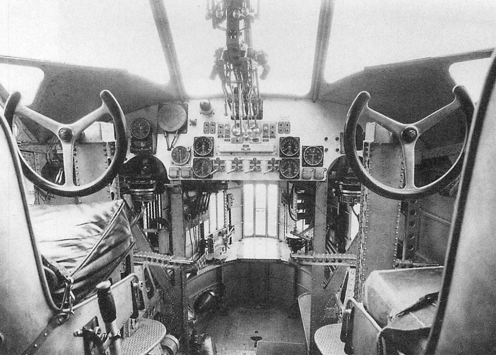 Farman F.220-0 cockpit