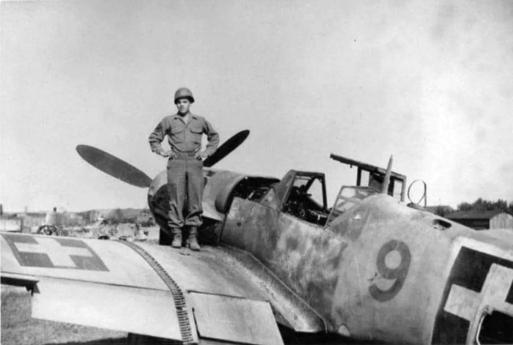 Messerschmitt Bf 109G-10/U-4 Erla RHAF 101 Blue 9 Raffelding Austria May 1945