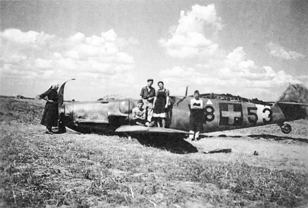 Messerschmitt Bf 109G-6 RHAF 101 V8+53 belly landed Hungary 1944