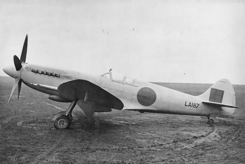 Supermarine Spitfire F.Mk 21 LA187 3rd prototype February 1944