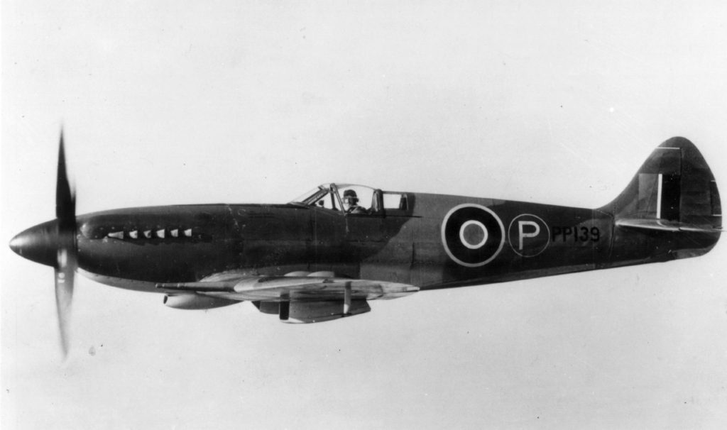 Supermarine Spitfire F.Mk 21 PP139