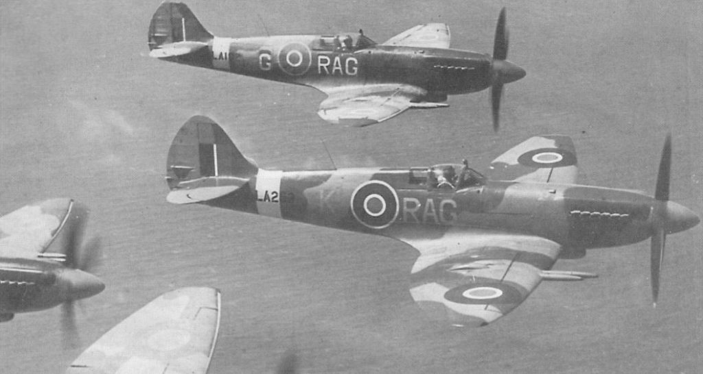 Supermarine Spitfire F.Mk 21 of 600 Sqn