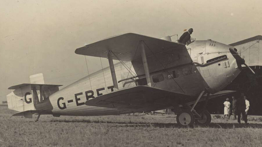 Vickers Vulcan Biplane Airliner - Destination's Journey