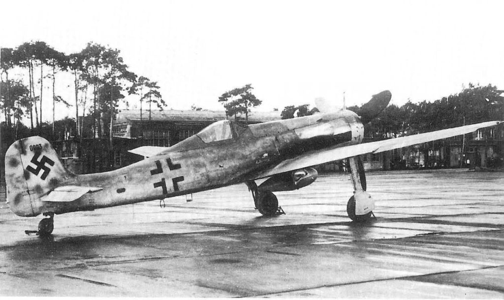 Focke-Wulf Ta 152H-0 Wk. Nr. 150003