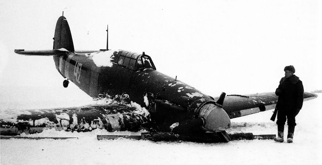 Soviet Hawker Hurricane 152IAP W42 Z2585 force landed Tuoppajarvi and captured by Finnish forces 18th Feb 1942