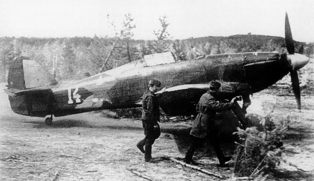 Hawker Hurricane IIb USSR Northern Fleet White 14 May June 1942