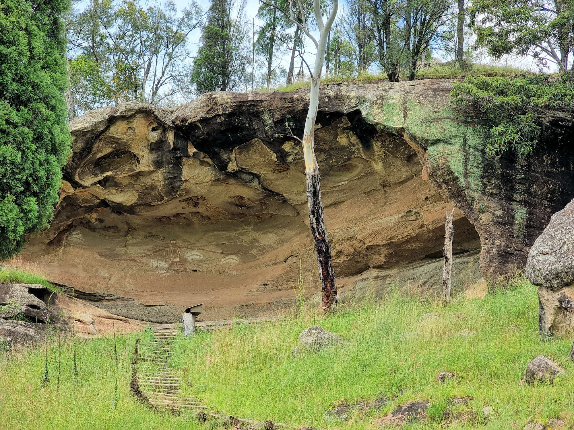 Baiame Cave