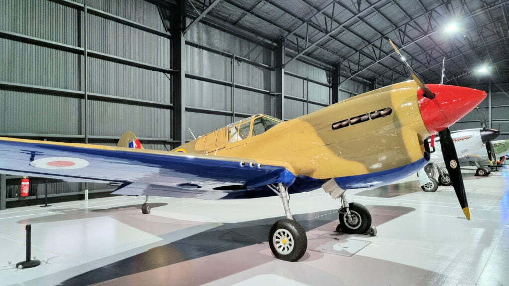 Curtiss P-40E Kittyhawk Hunter Warbirds