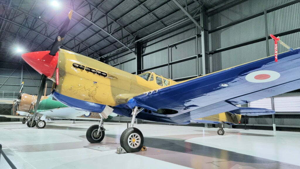 Curtiss P-40E Kittyhawk Hunter Warbirds