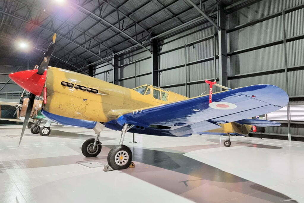 Curtiss P-40E Kittyhawk Hunter Warbirds