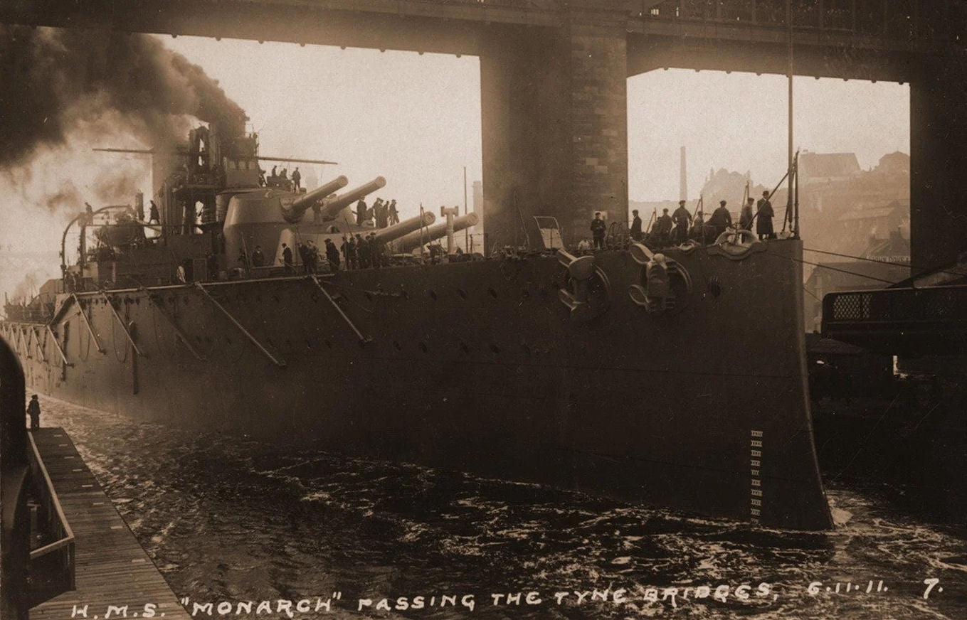 HMS Monarch 6 Nov 1911 steaming down the Tyne